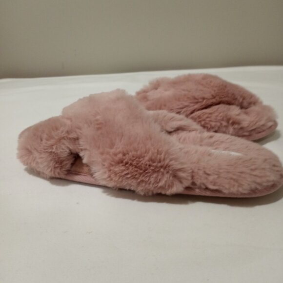 JOHN LEWIS PINK FLUFFY SLIPPERS UK SIZE 7-8. LONDON BRAND - Picture 4 of 7